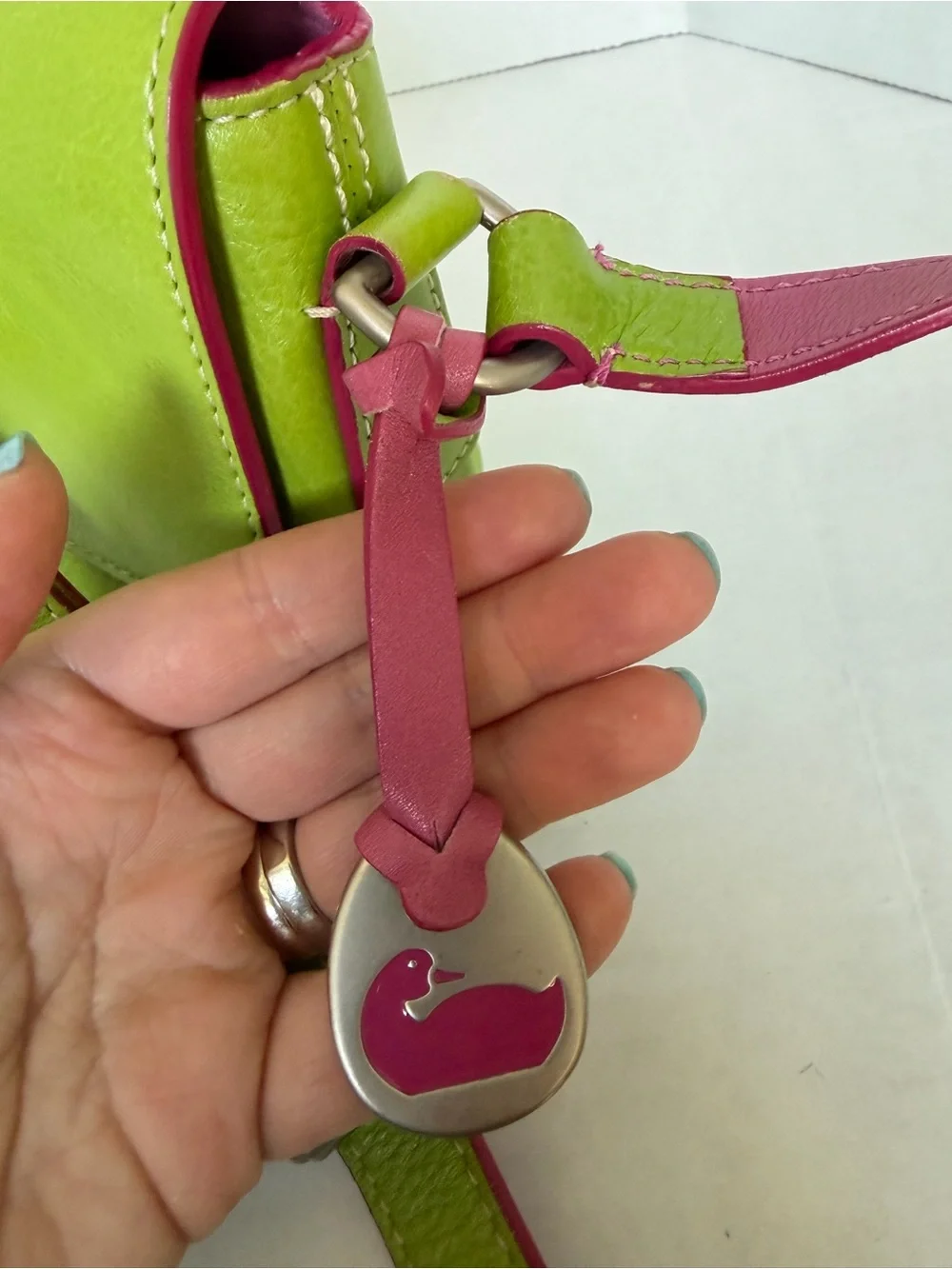 Vintage Y2K Dooney & Bourke Purse Kiwi Green Buckle Hearts Bag Flap Pink Strap - Picture 12 of 16
